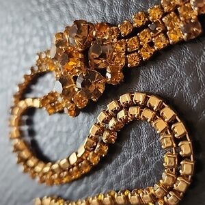 VTG Gold Crystal Drop Necklace - Elegant Women's Jewelry